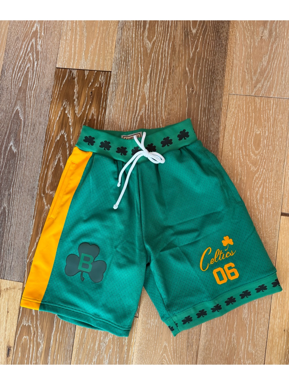 NWT! Mitchell & Ness NBA Boston Celtics 06 Stitched Shorts Mens MSRP 130 NEW